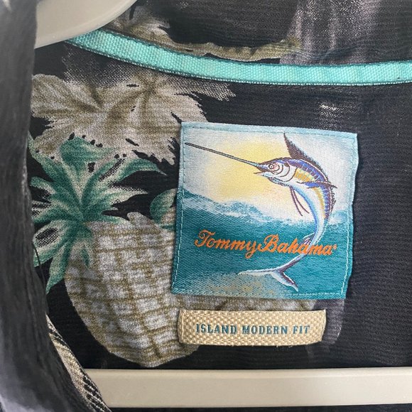 Tommy Bahama Mens Shirt Island Modern Fit Size L Hawaiian Pineapple 100% Silk - Picture 10 of 11